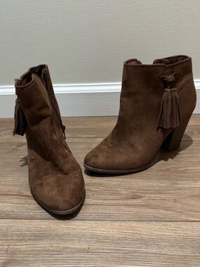 Brown Suede Tassel Ankle Boots - Women's Fashion Heel